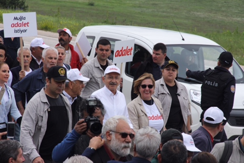 Adalet Yürüyüşü'ne 'Koca' destek
