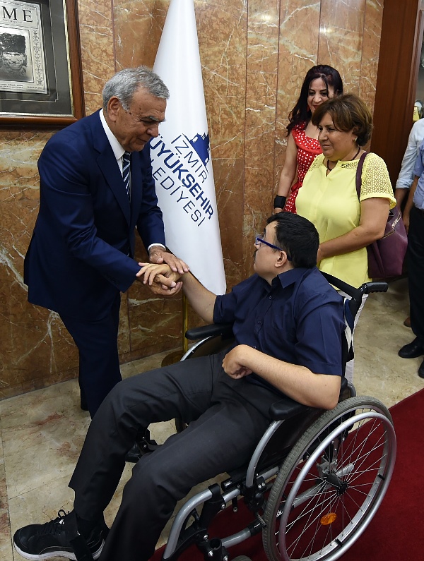 Başkan Kocaoğlu, personeliyle bayramlaştı