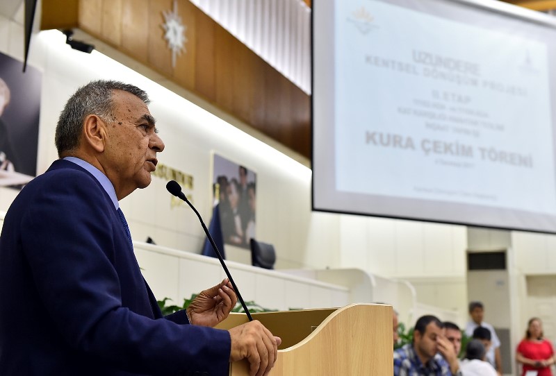 Uzundere'de yüzler gülüyor