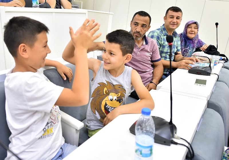 Uzundere'de yüzler gülüyor