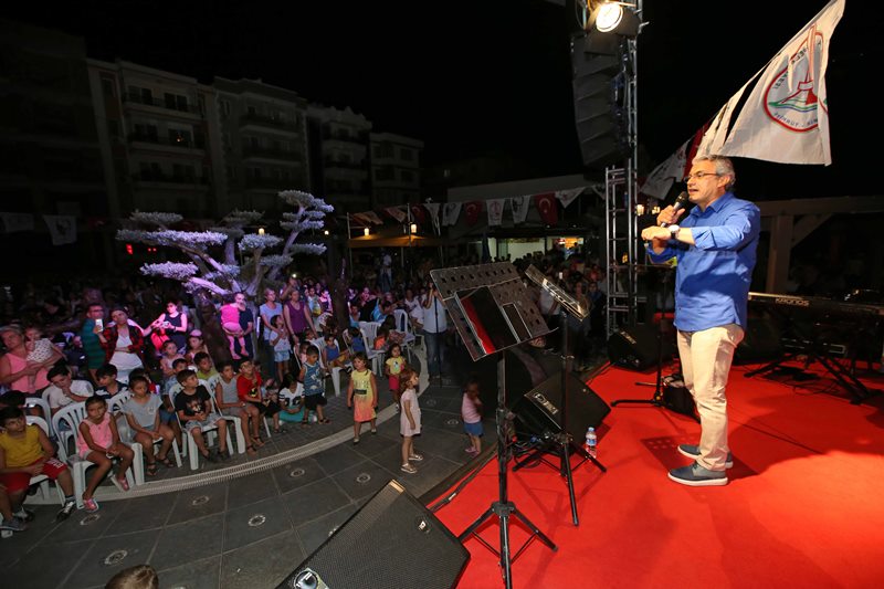 Karşıyaka’nın parklarında ‘konser’ zamanı