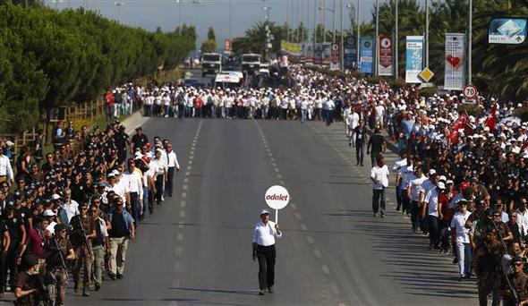 Dünya Maltepe mitingini bu fotoğraflarla izledi
