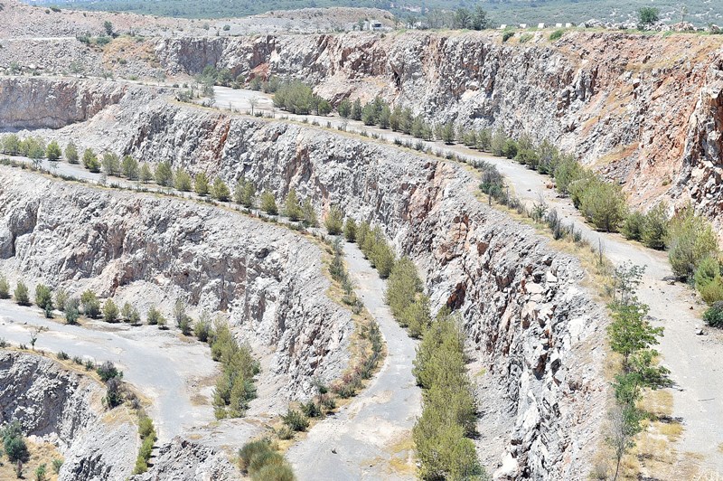 Taş ocağına 'yeşil gerdanlık'