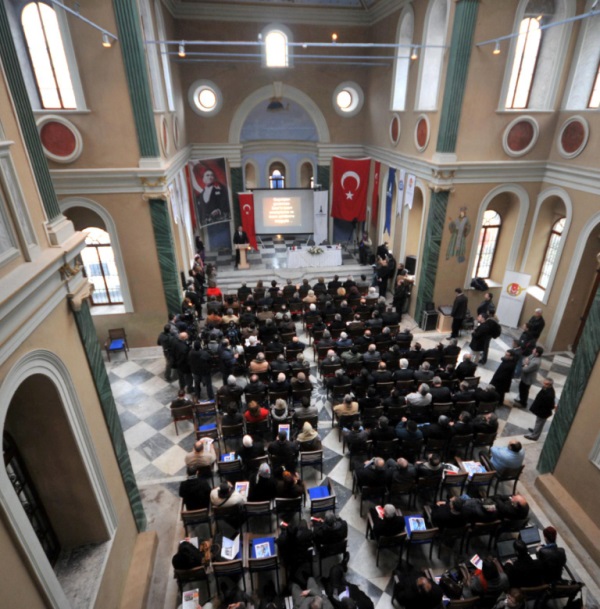 İzmir 'Tarih' yazıyor