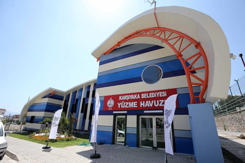 Karşıyaka kapalı havuza kavuştu