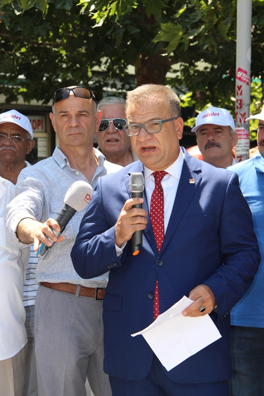 CHP Konak'tan OHAL ve KHK isyanı