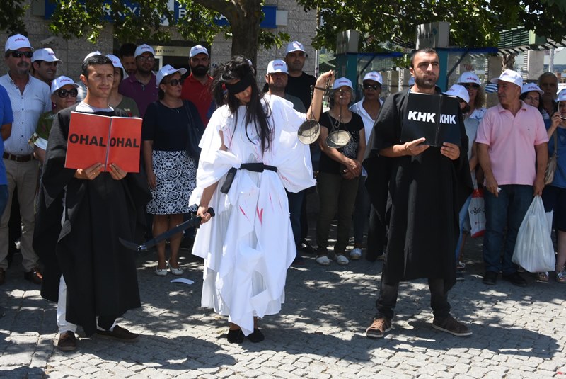 CHP Konak'tan OHAL ve KHK isyanı