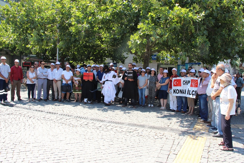 CHP Konak'tan OHAL ve KHK isyanı