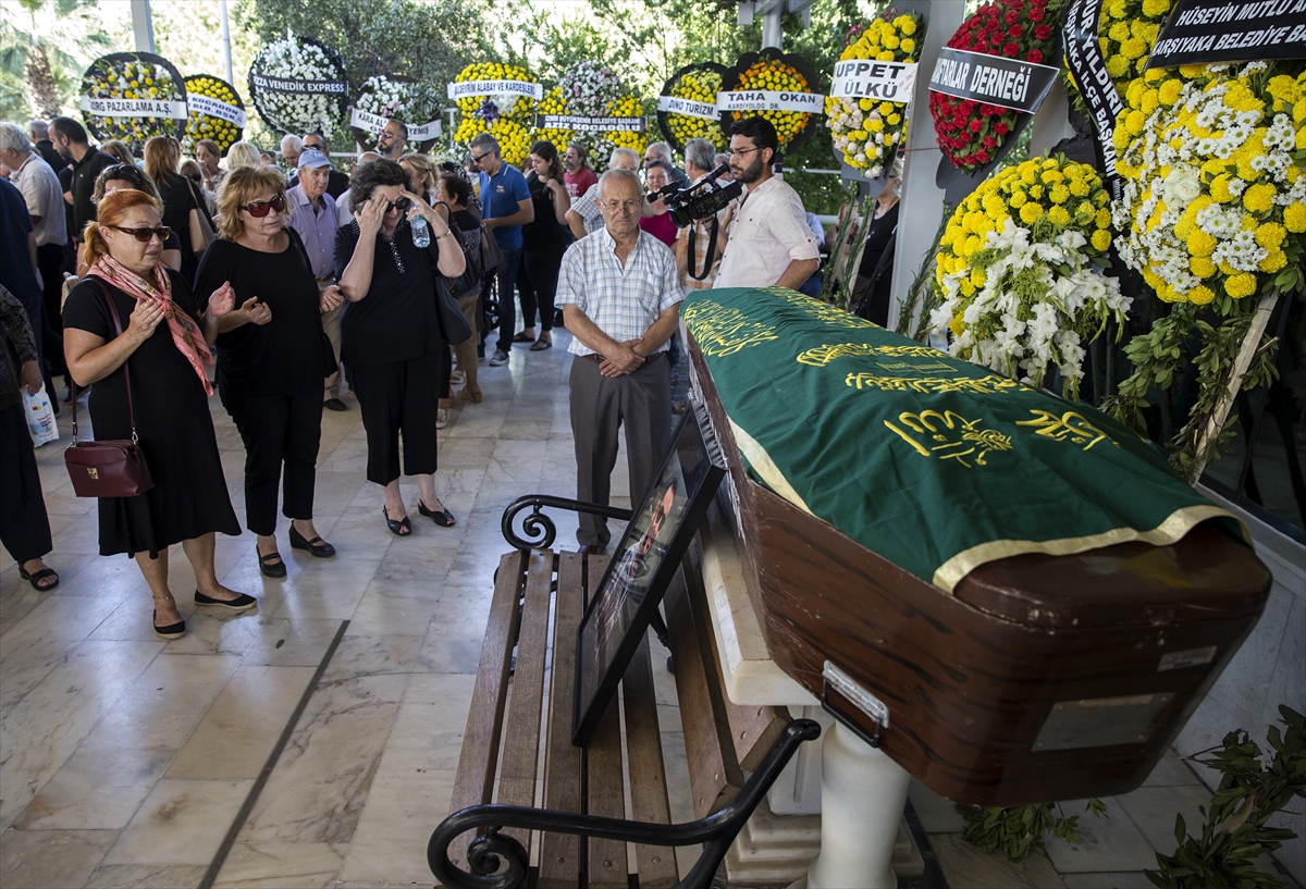 Depremde hayatını kaybeden Kurtoğlu toprağa verildi