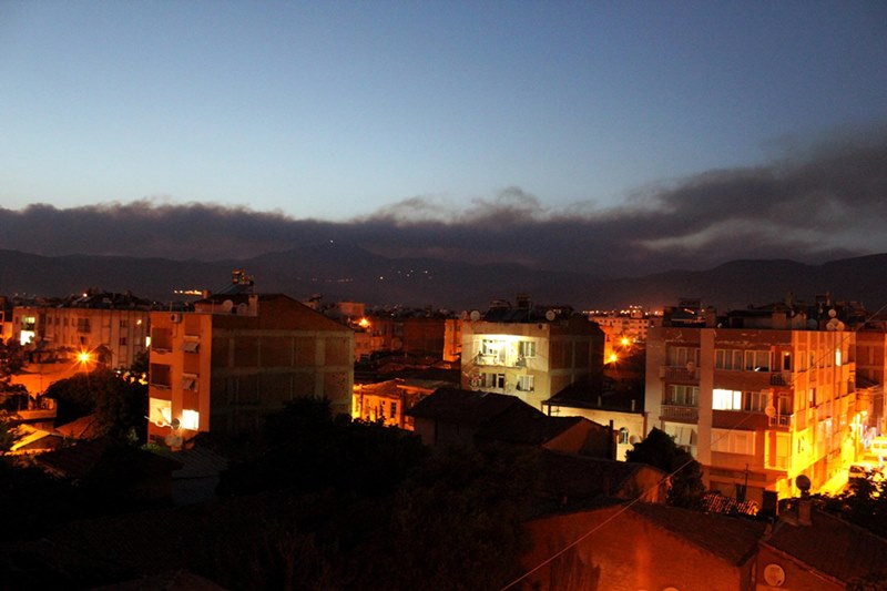 Bayındır ormanları alev alev