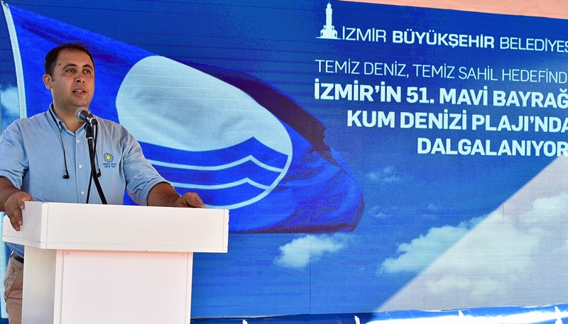 İzmir Körfezi'ne ilk Mavi Bayrak