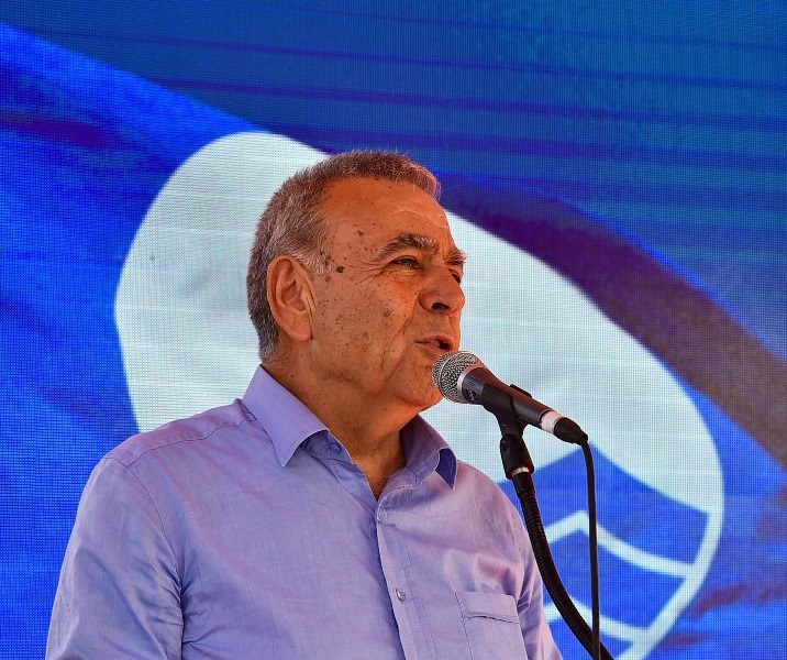 İzmir Körfezi'ne ilk Mavi Bayrak