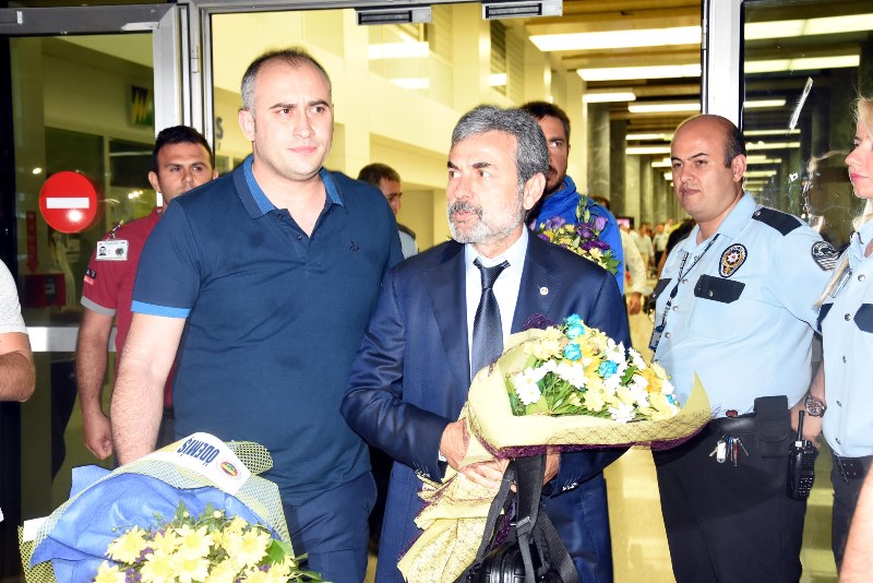 Fenerbahçe'ye İzmir'de coşkulu karşılama