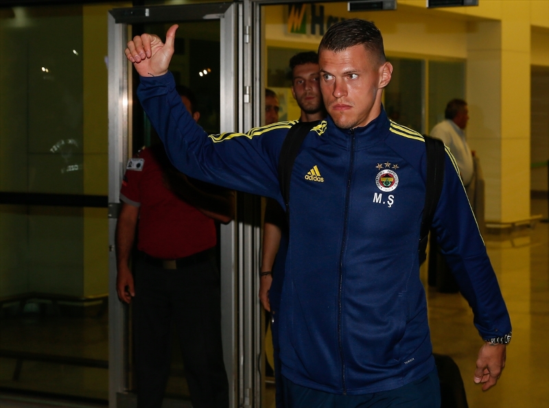 Fenerbahçe'ye İzmir'de coşkulu karşılama