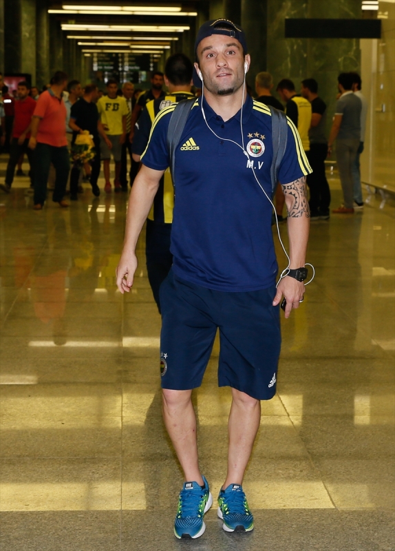 Fenerbahçe'ye İzmir'de coşkulu karşılama