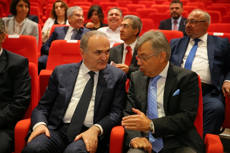 Bilim Sanayi ve Teknoloji Bakanı Özlü, İzmir'de