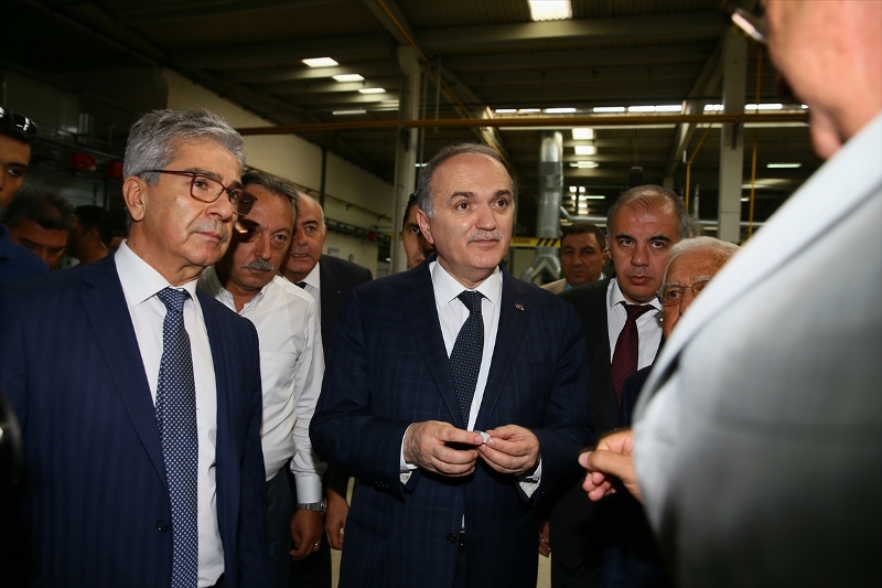 Bilim Sanayi ve Teknoloji Bakanı Özlü, İzmir'de