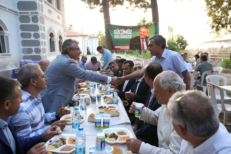 Yarım asırlık rüya gerçek oldu: 'Karşıyaka' ismi verildi