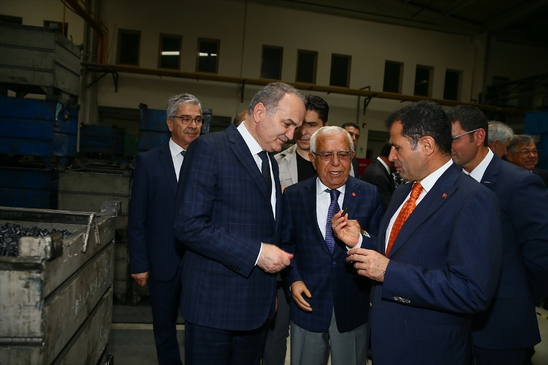 Bilim Sanayi ve Teknoloji Bakanı Özlü, İzmir'de