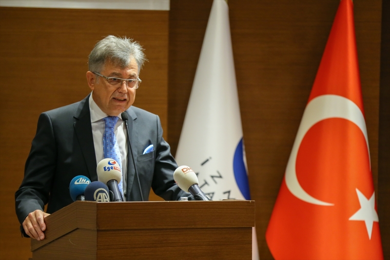 Bilim Sanayi ve Teknoloji Bakanı Özlü, İzmir'de
