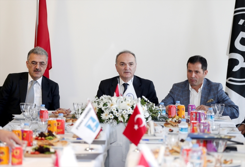 Bakan Özlü 2. gün programına Aliağa'dan başladı