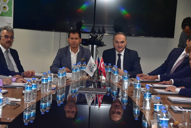 Bakan Özlü 2. gün programına Aliağa'dan başladı