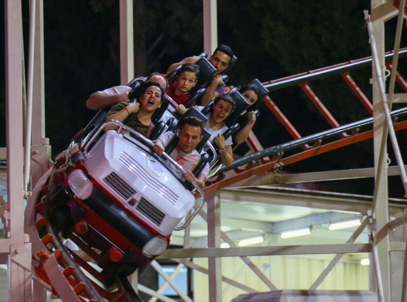 Bir İzmir Fuar klasiği: Lunapark