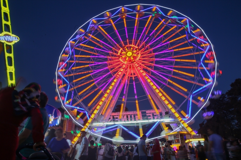 Bir İzmir Fuar klasiği: Lunapark
