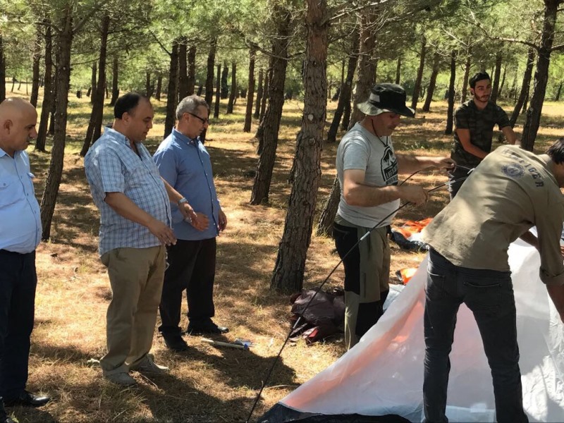 Kurultay alanında 'atletli' başkan