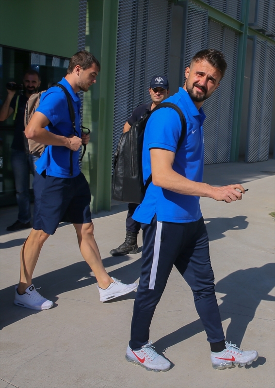 Trabzon kafilesi İzmir'de