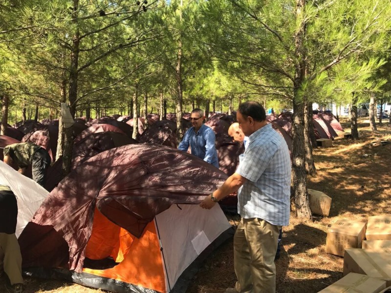 Kurultay alanında 'atletli' başkan