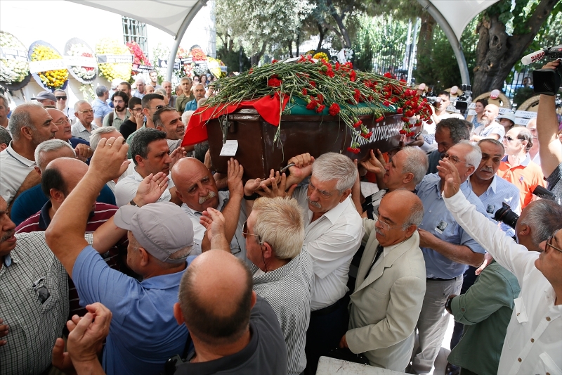 Ustaya hüzünlü veda
