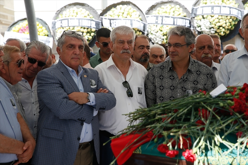 Ustaya hüzünlü veda