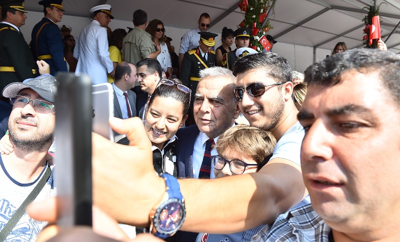 İzmir'de 30 Ağustos coşkusu