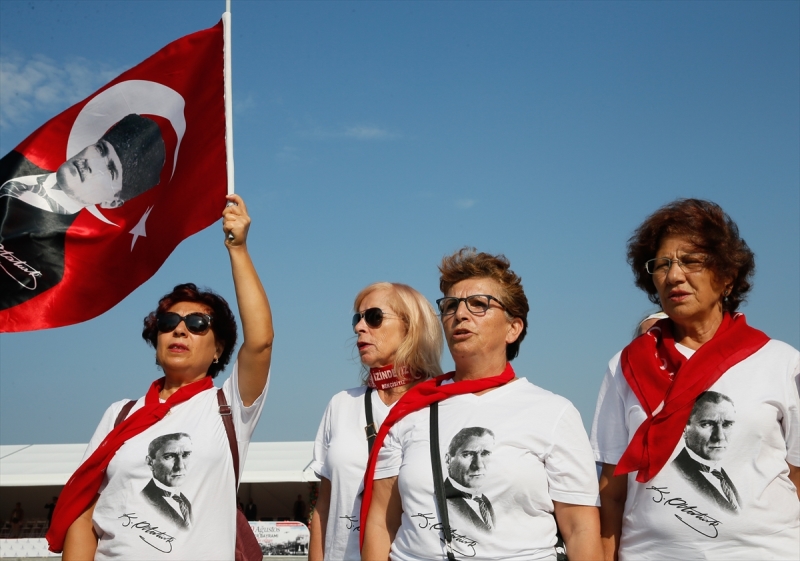 İzmir'de 30 Ağustos coşkusu