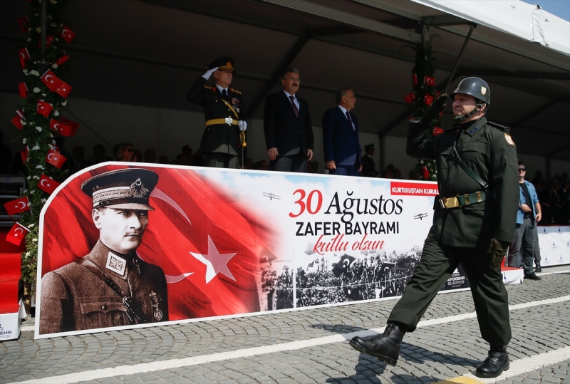 İzmir'de 30 Ağustos coşkusu