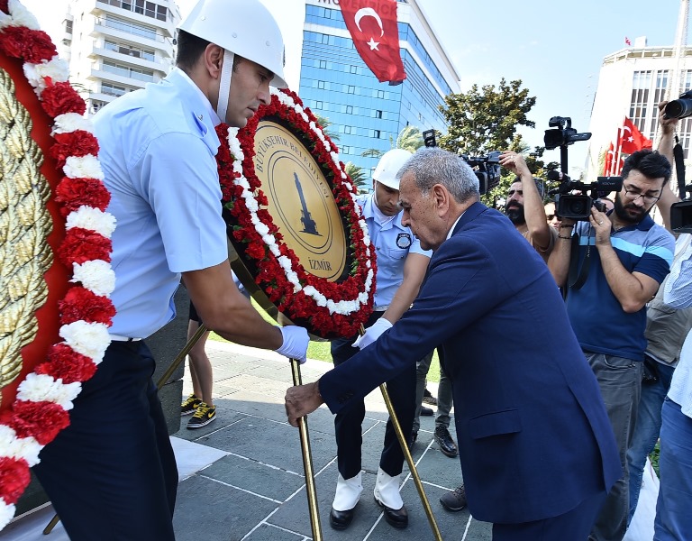 İzmir'de 30 Ağustos coşkusu