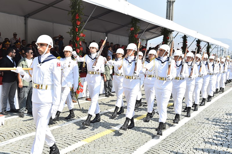 İzmir'de 30 Ağustos coşkusu