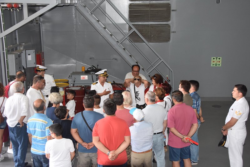 Harp gemileri İzmirlilerin ziyaretine açıldı