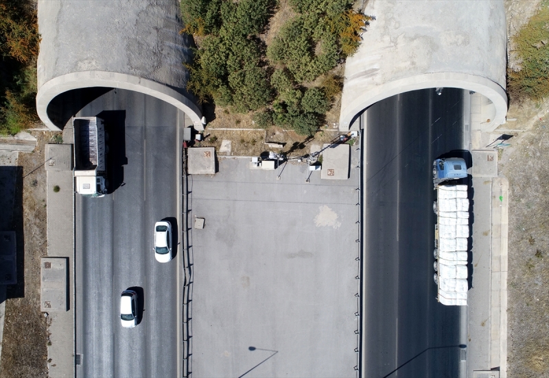 İzmir'deki tüneller ulaşımı rahatlatıyor