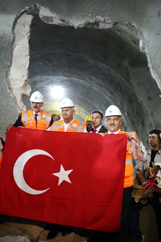 Sabuncubeli Tünelinde ışık göründü