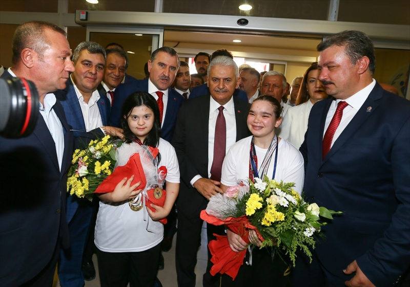 Başbakan 3 yeni stadın temelini attı