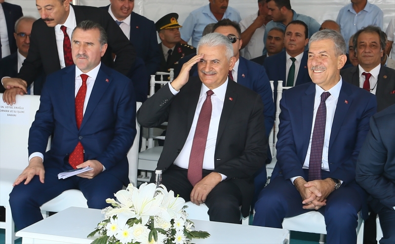 Başbakan 3 yeni stadın temelini attı