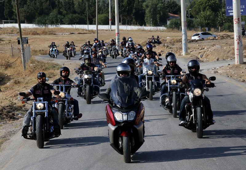 Başkan Akpınar ve motorculardan kent turu