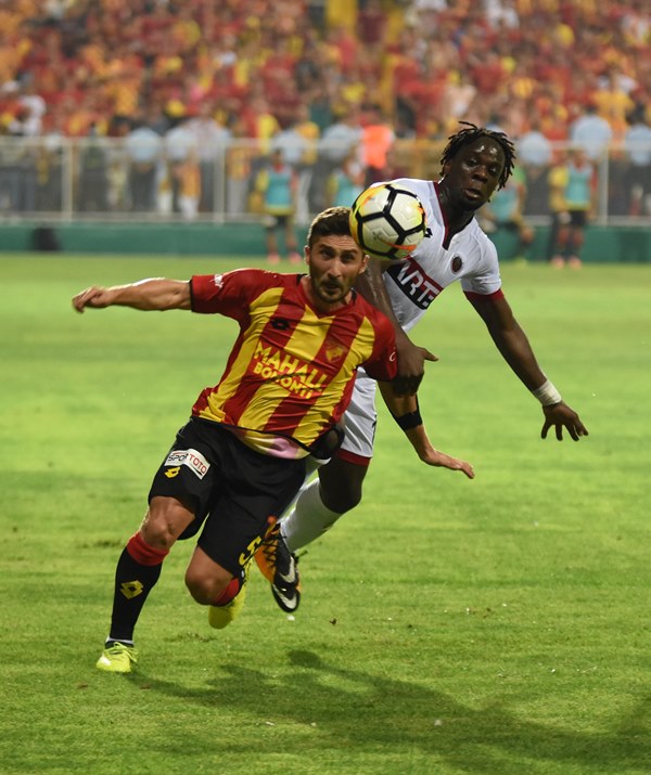 Göztepe, taraftarıyla buluştu