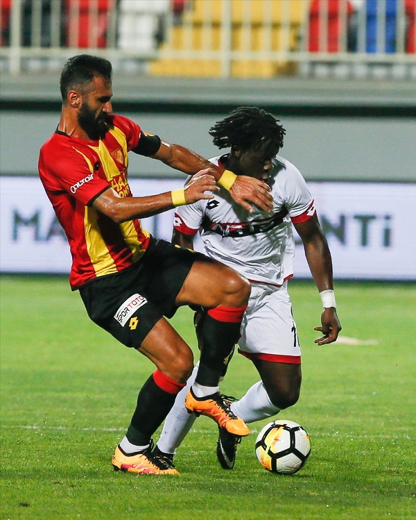Göztepe, taraftarıyla buluştu