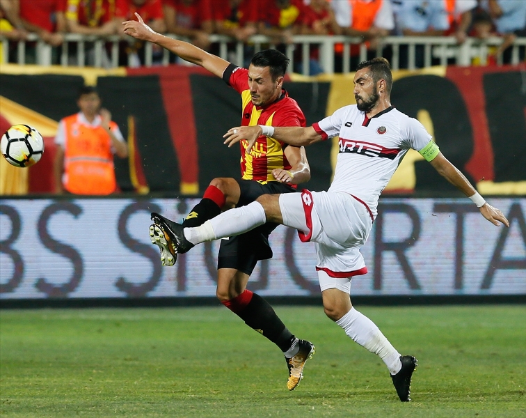 Göztepe, taraftarıyla buluştu