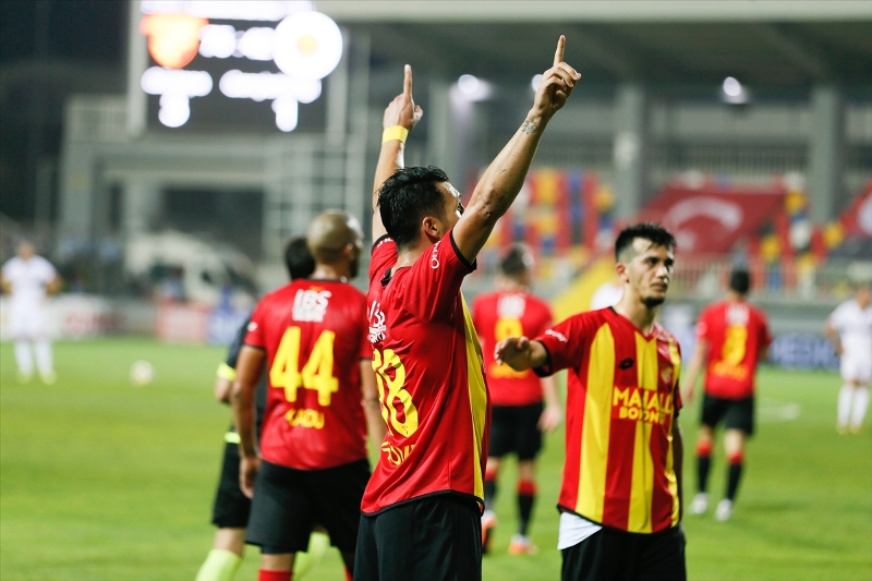 Göztepe, taraftarıyla buluştu
