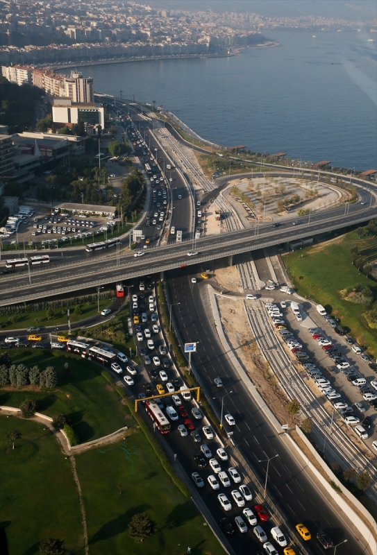 İzmir trafiğine havadan denetim