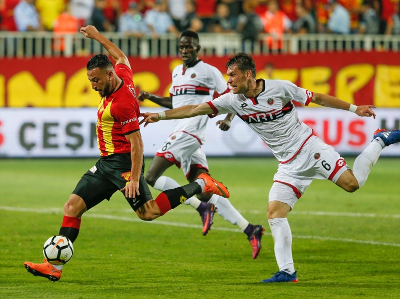 Göztepe, taraftarıyla buluştu